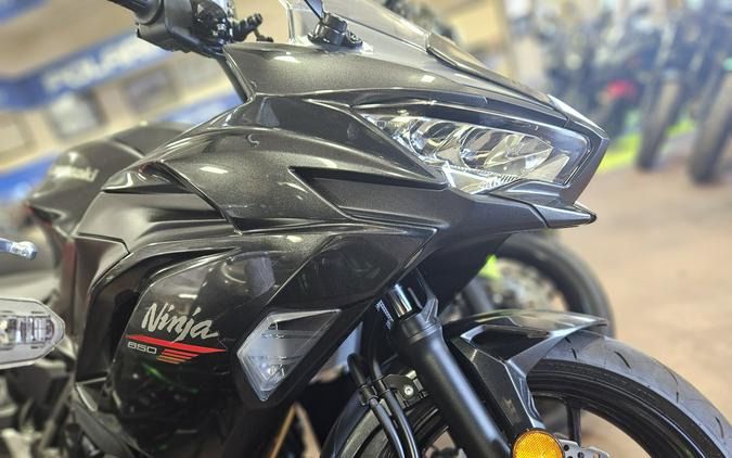 2026 Kawasaki Ninja® 650 Base