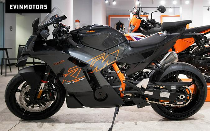 2026 KTM RC 990 R