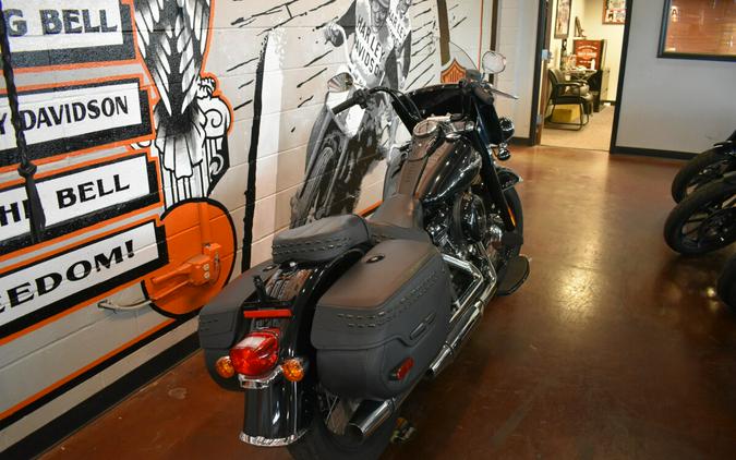 2019 Harley-Davidson® Heritage Classic 107 FLHC