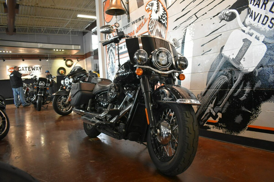 2019 Harley-Davidson® Heritage Classic 107 FLHC