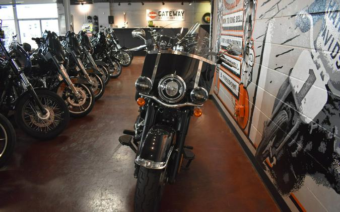 2019 Harley-Davidson® Heritage Classic 107 FLHC