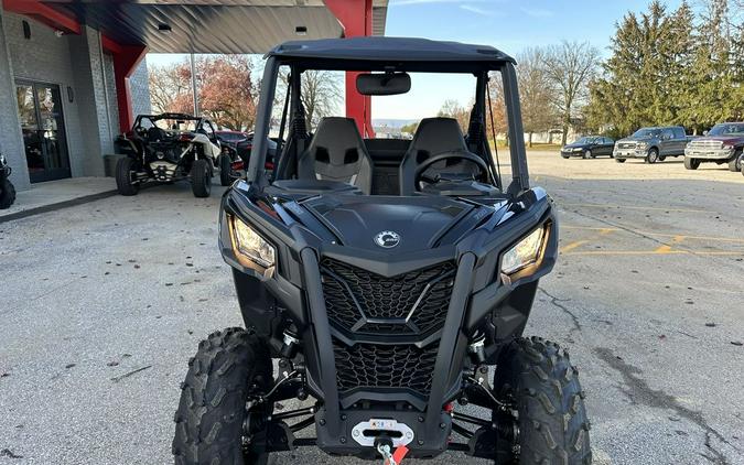 2024 Can-Am® SSV MAV TRAIL DPS 50 700 BK 24