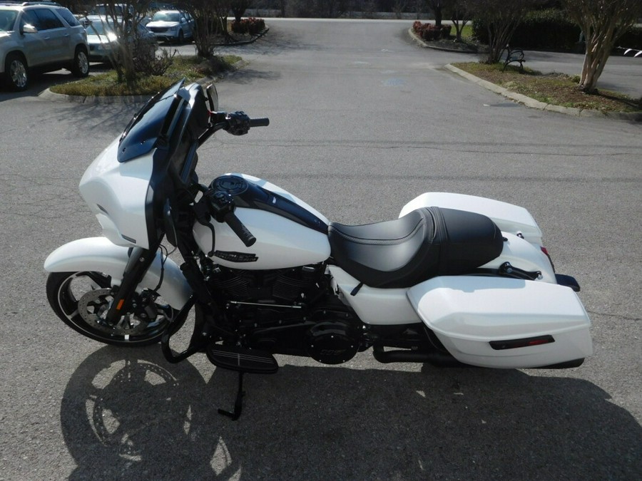 FLHX 2024 Street Glide®