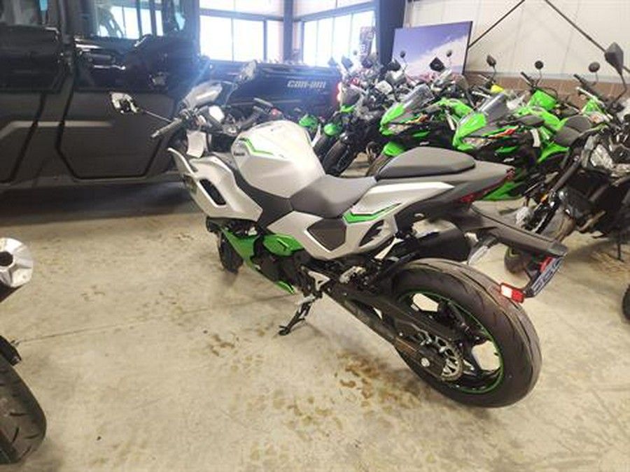 2024 Kawasaki Ninja 7 Hybrid ABS