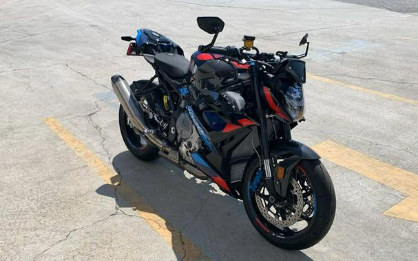 2024 BMW M1000R