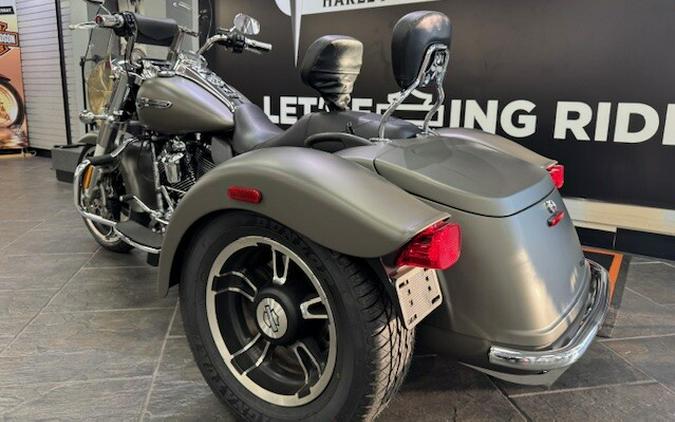 2018 Harley-Davidson® Freewheeler® Industrial Gray Denim