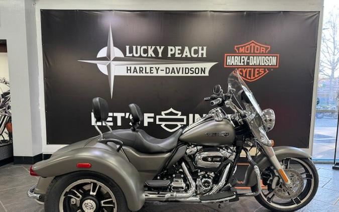 2018 Harley-Davidson® Freewheeler® Industrial Gray Denim