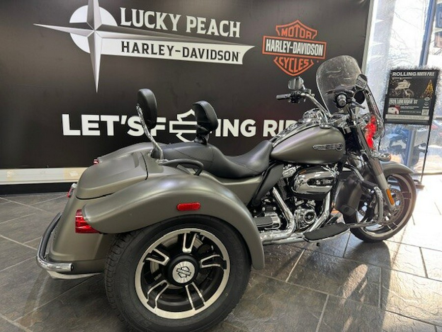 2018 Harley-Davidson® Freewheeler® Industrial Gray Denim