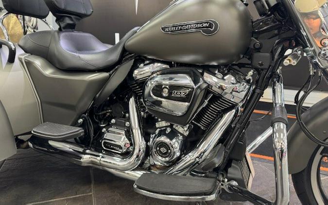 2018 Harley-Davidson® Freewheeler® Industrial Gray Denim