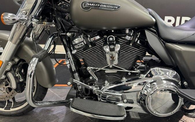 2018 Harley-Davidson® Freewheeler® Industrial Gray Denim