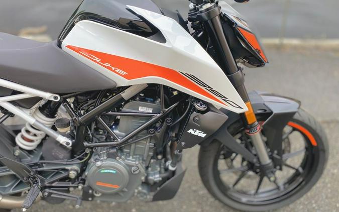 2022 KTM 390 Duke