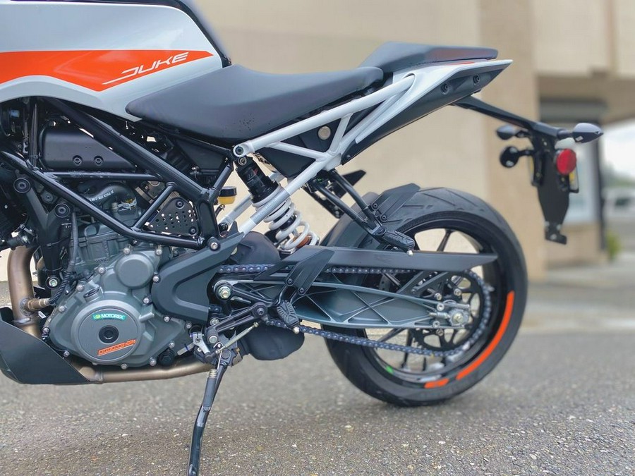 2022 KTM 390 Duke