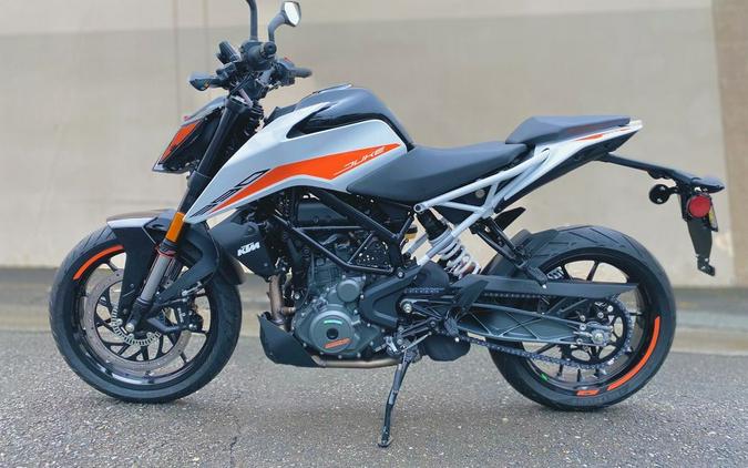 2022 KTM 390 Duke