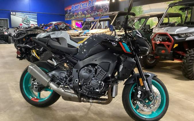 New 2023 YAMAHA MT10 CYAN STORM