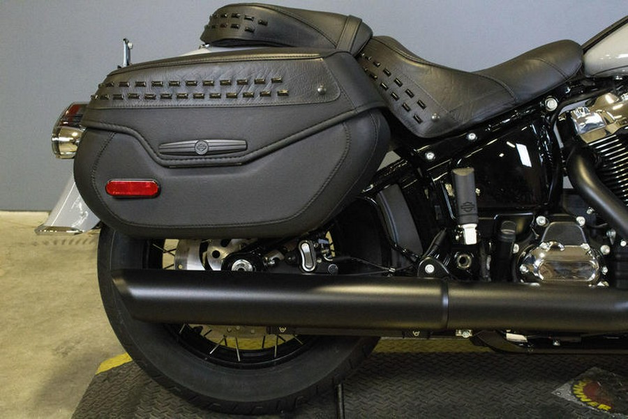 2025 Harley-Davidson® FLHC - Heritage Classic