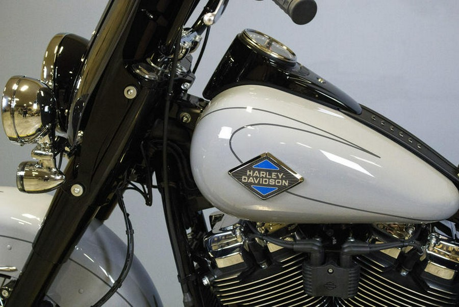 2025 Harley-Davidson® FLHC - Heritage Classic