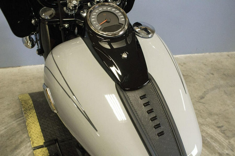 2025 Harley-Davidson® FLHC - Heritage Classic