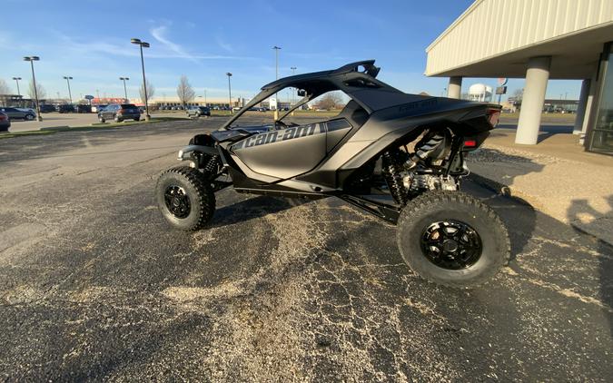 2024 Can-Am™ Maverick R X