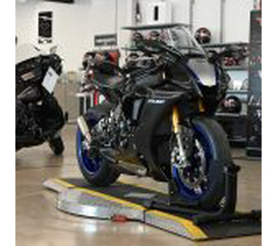 2020 Yamaha R1M
