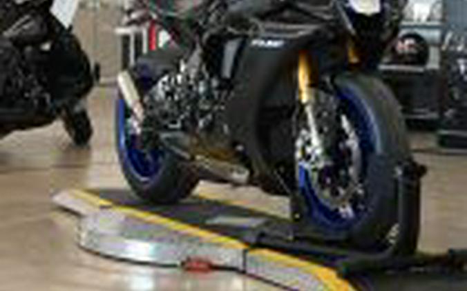 2020 Yamaha R1M