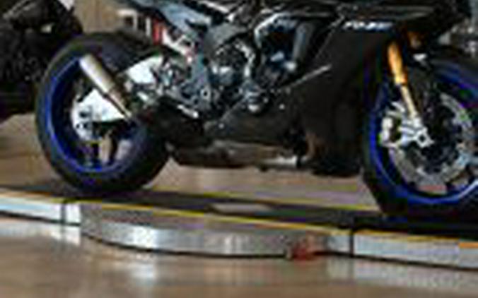 2020 Yamaha R1M