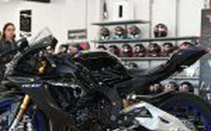 2020 Yamaha R1M