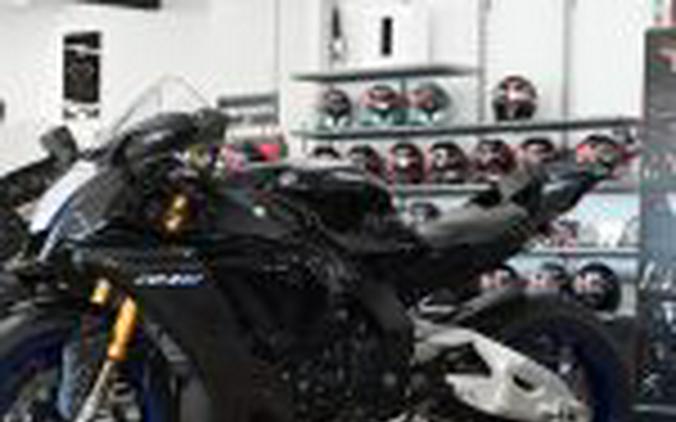 2020 Yamaha R1M