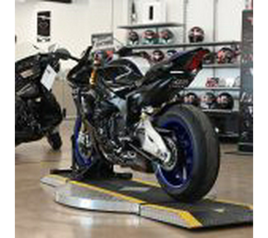 2020 Yamaha R1M