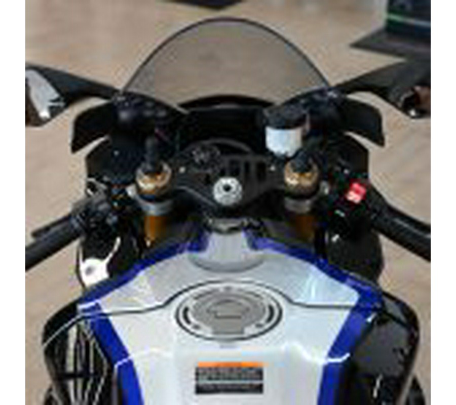 2020 Yamaha R1M