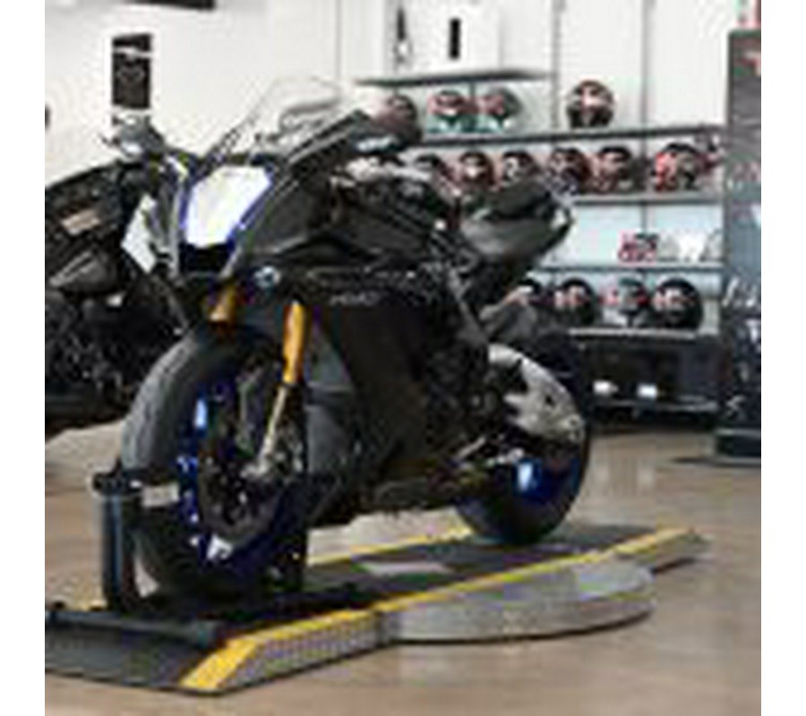 2020 Yamaha R1M