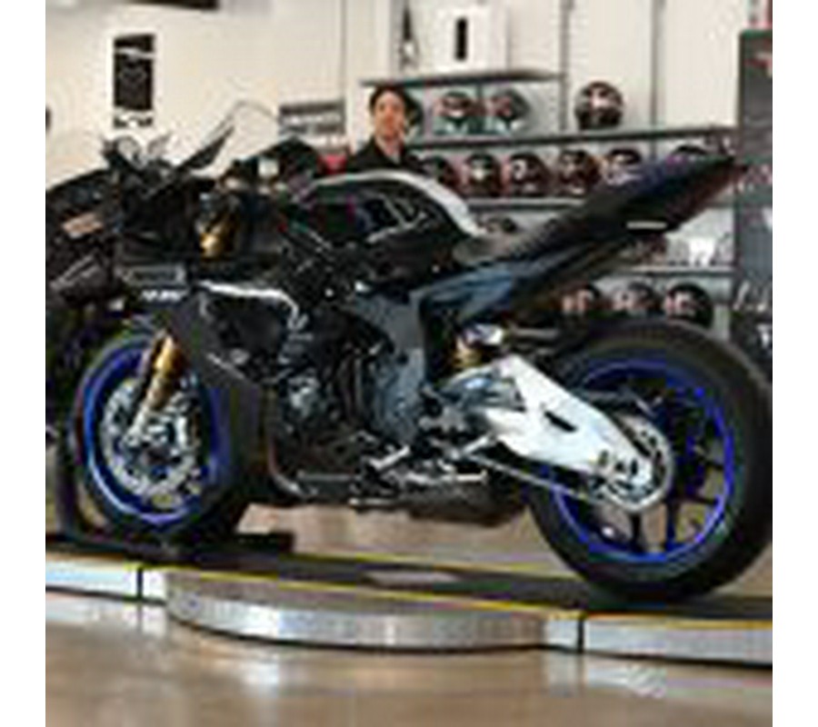 2020 Yamaha R1M
