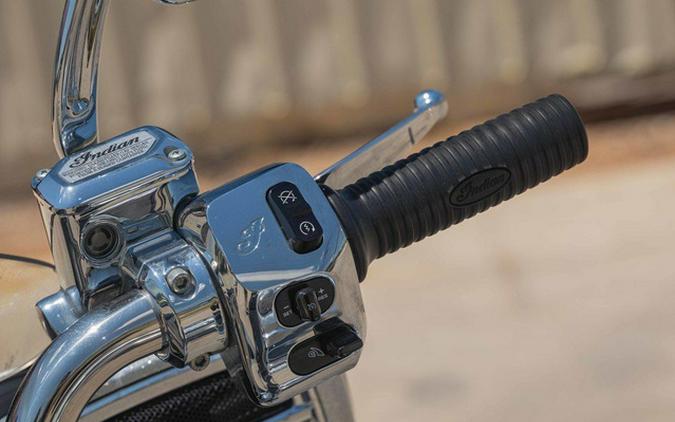 2018 Indian Chieftain Elite Black Hills Silver W/ Marble Acce