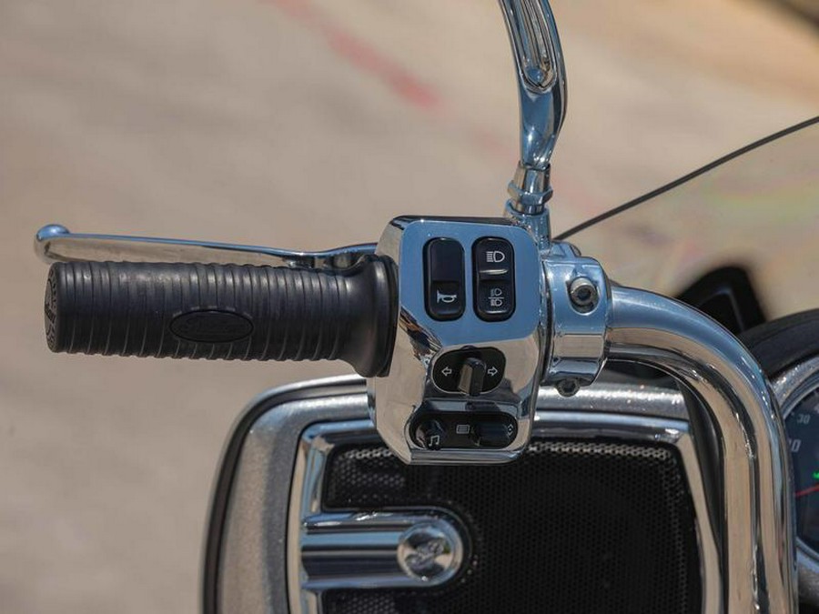 2018 INDIAN N18TCEAAAY