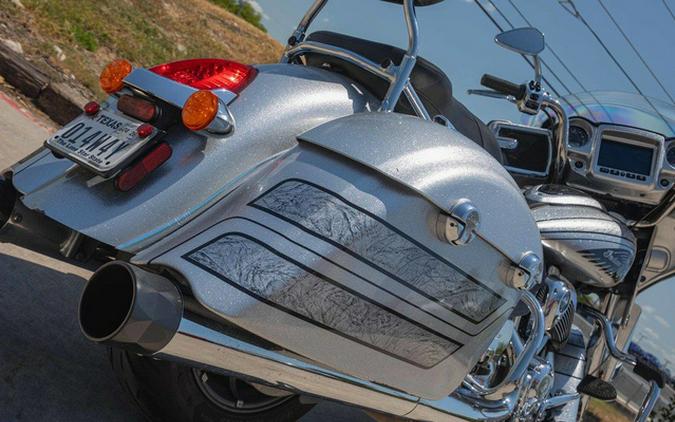 2018 Indian Chieftain Elite Black Hills Silver W/ Marble Acce