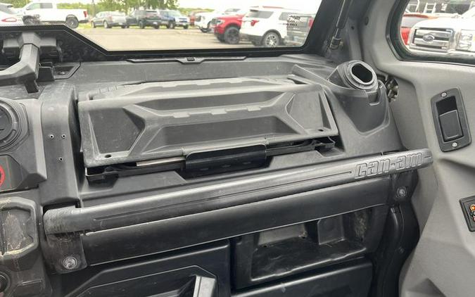 2021 Can-Am® Defender DPS CAB HD8