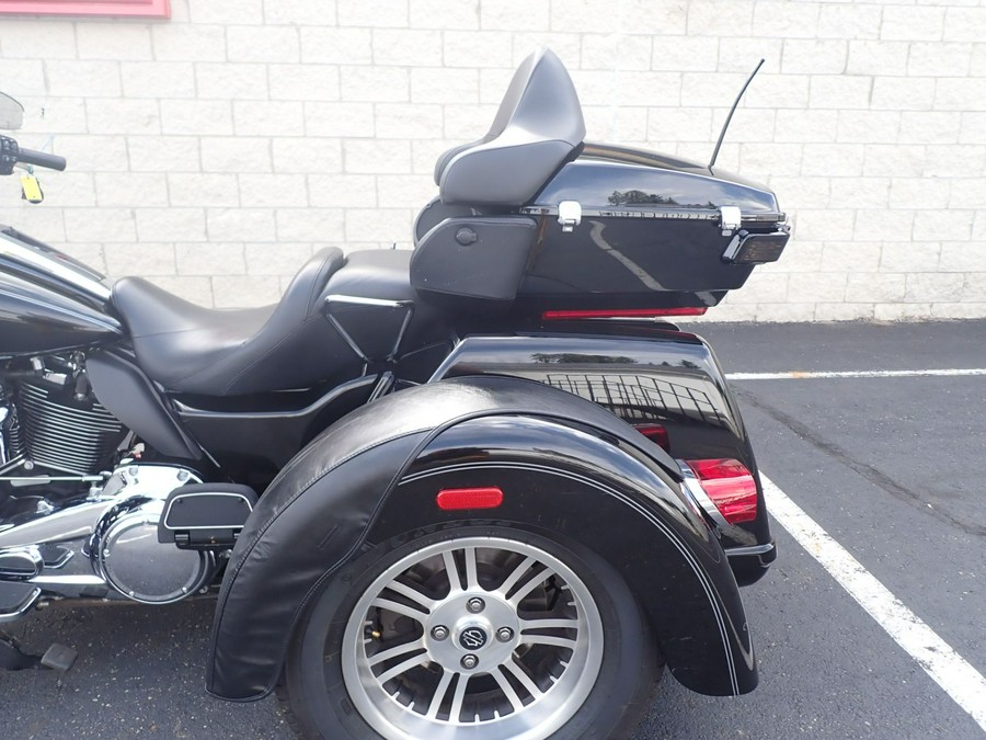 2017 Harley-Davidson Tri Glide® Ultra