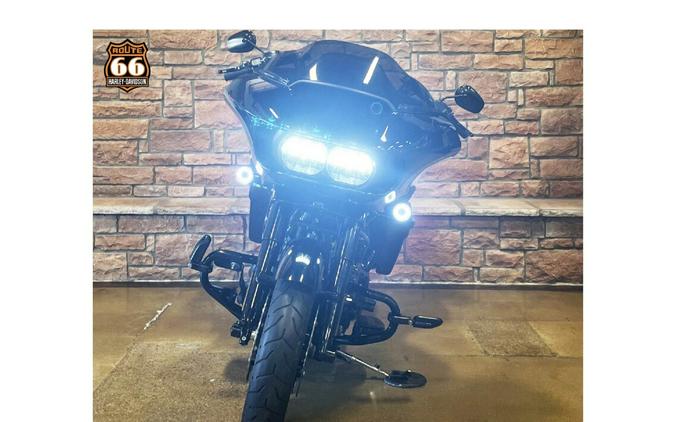 2021 Harley-Davidson Road Glide Special Vivid Black - Black Finish