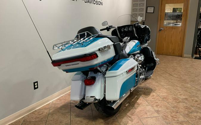 2019 Harley-Davidson®FLHTK Ultra Limited Crushed Ice Pearl/Frosted Teal Pearl