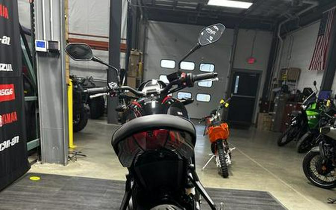 2026 Triumph TRIDENT 660 - TRIPLE TRIBUTE