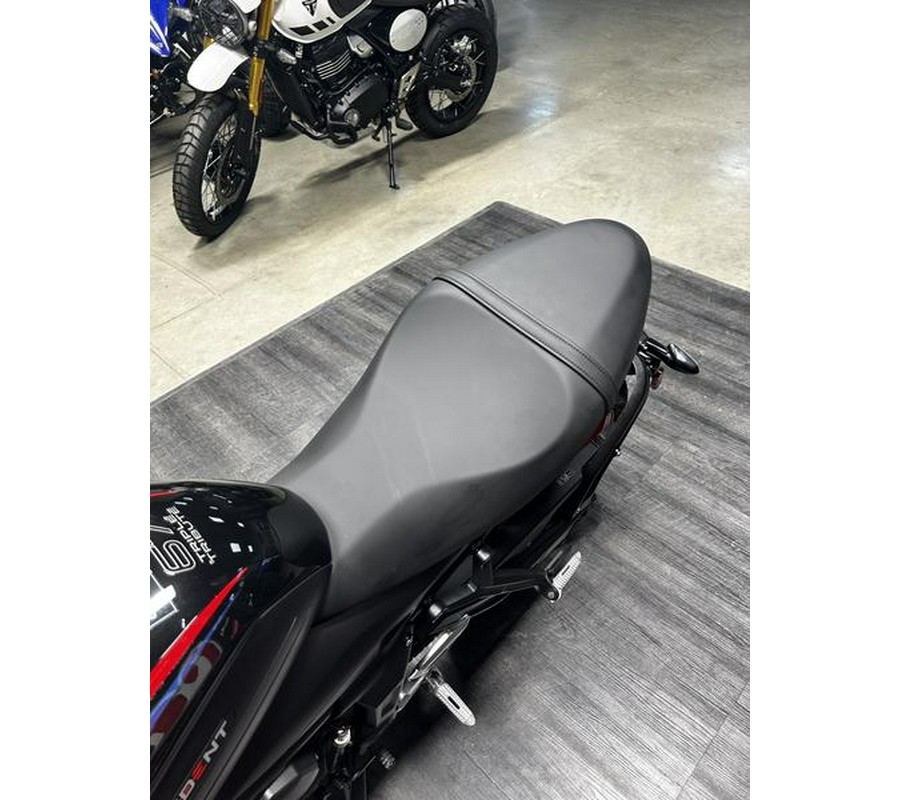 2026 Triumph TRIDENT 660 - TRIPLE TRIBUTE