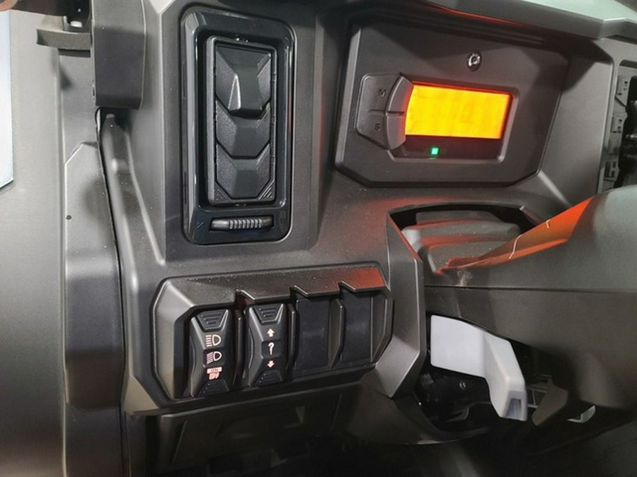 2026 Can-Am Defender MAX Limited HD11