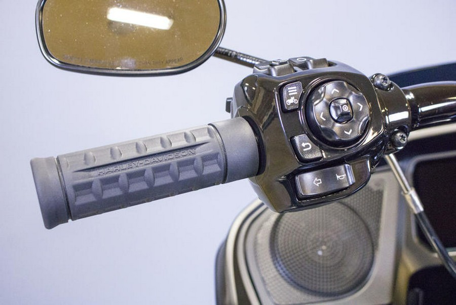 2025 Harley-Davidson® FLTRX - Road Glide®