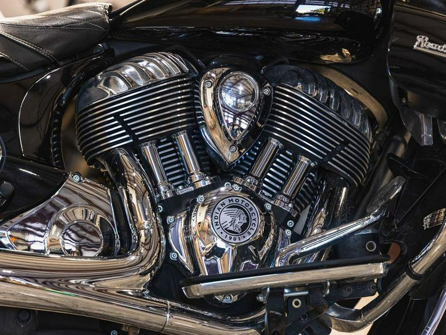 2018 Indian Motorcycle® Roadmaster® ABS Thunder Black