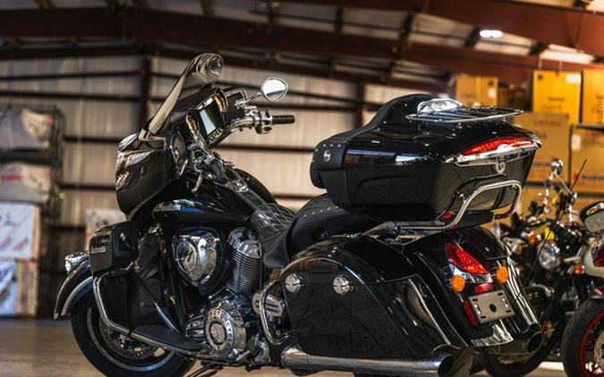 2018 Indian Roadmaster ABS Thunder Black ABS Icon Thunder BlackSnake Skin Gree