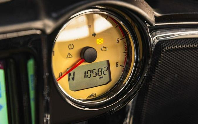 2018 Indian Motorcycle® Roadmaster® ABS Thunder Black