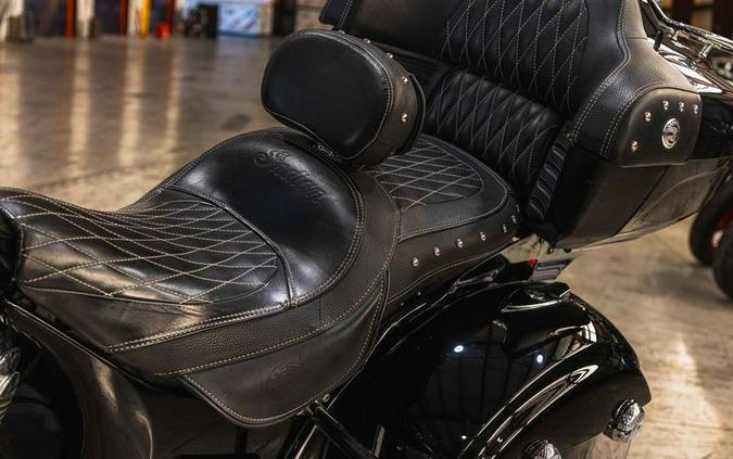 2018 Indian Motorcycle® Roadmaster® ABS Thunder Black