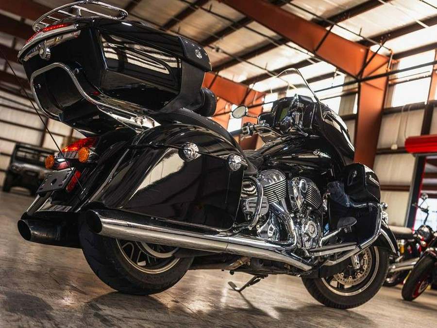2018 Indian Motorcycle® Roadmaster® ABS Thunder Black