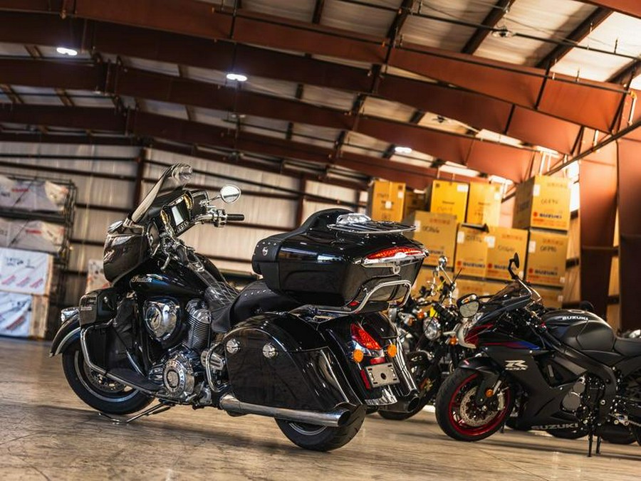 2018 Indian Motorcycle® Roadmaster® ABS Thunder Black