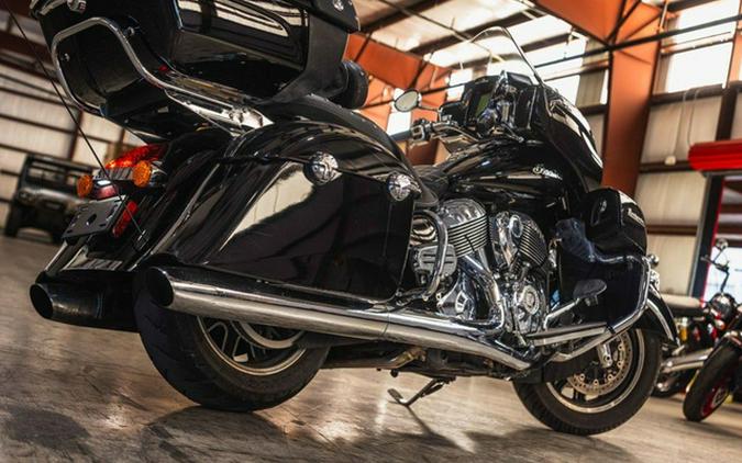 2018 Indian Roadmaster ABS Thunder Black ABS Icon Thunder BlackSnake Skin Gree