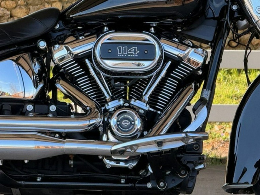 2023 Harley-Davidson FLHCS - Heritage Classic